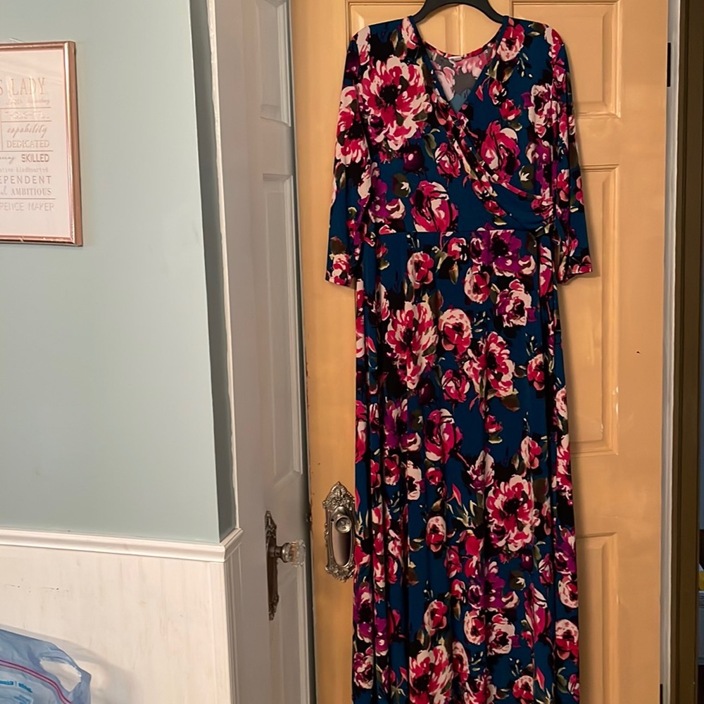 Floral maternity dress